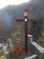 Croce in legno nuova