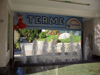 Entrata alle terme